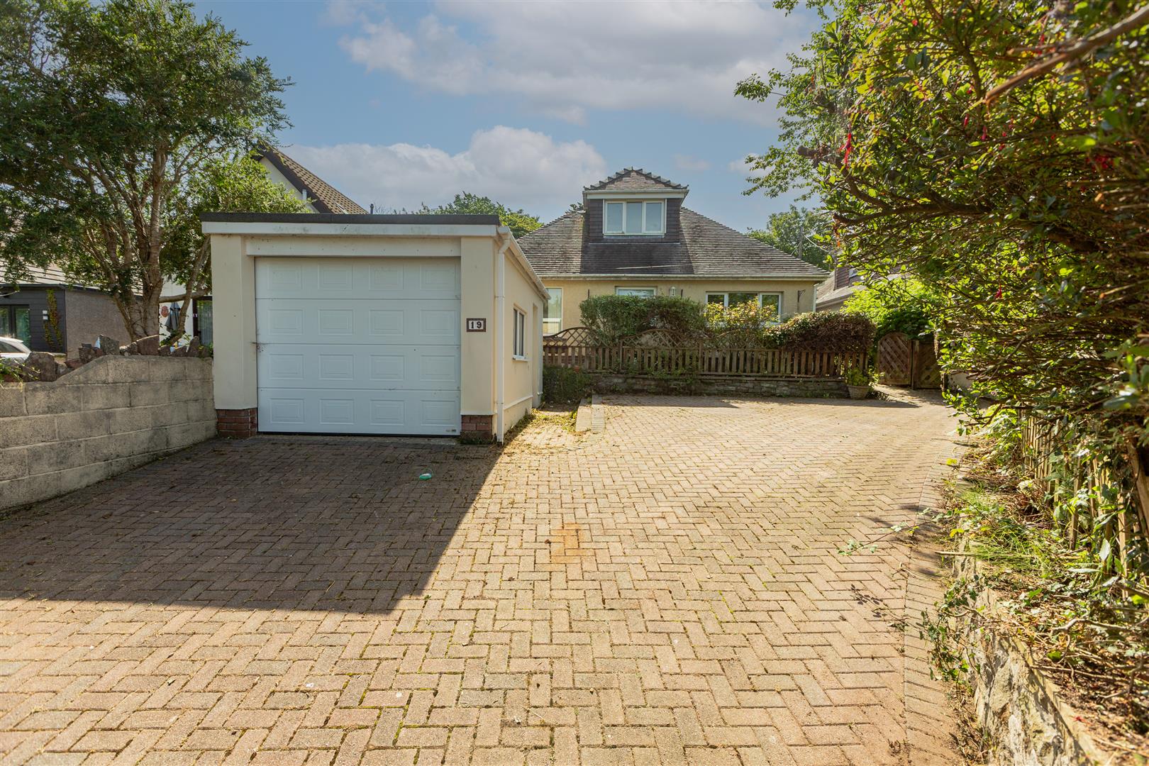 Pencaerfenni Lane, Crofty, Swansea, SA4 3SD